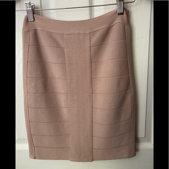Bebe Bandage Mini Skirt size M - Picture 1 of 9